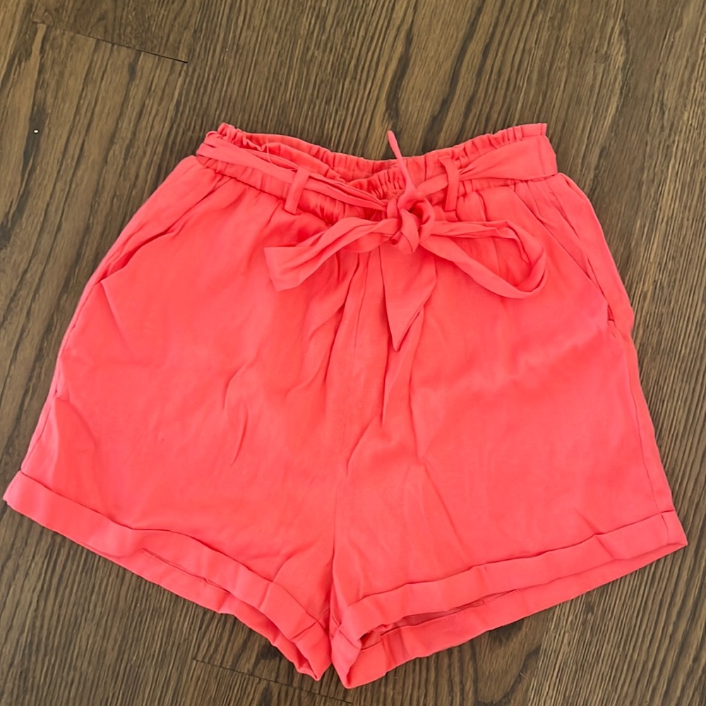 pink flowy shorts
